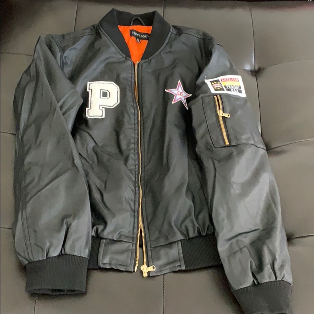 Bomber jacket
